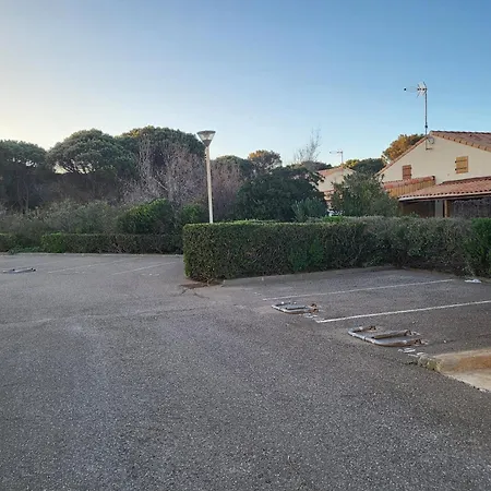 Le 108, 6-8 Couchages, Au Rez De Chaussee Avec Grande Terrasse, A 40m De La Appartement Leucate